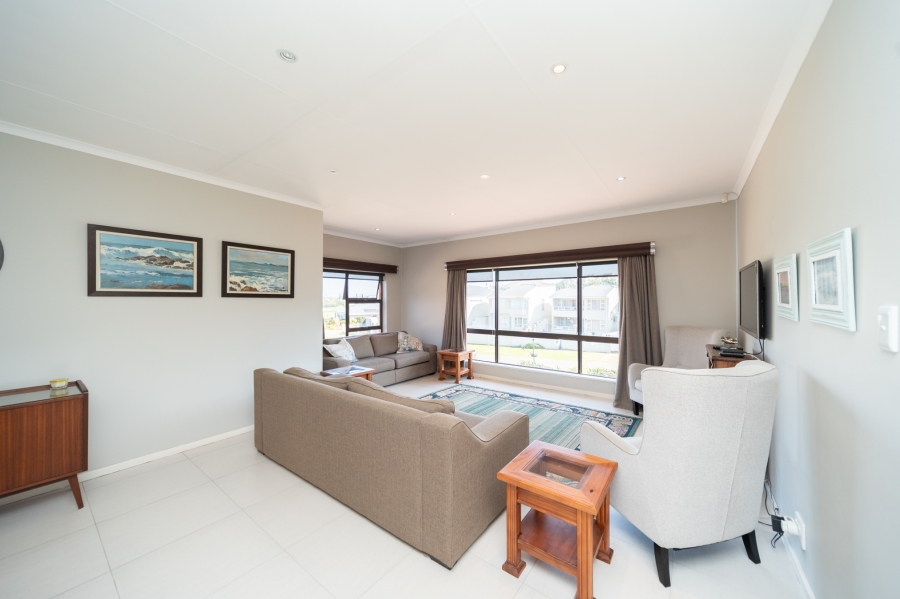 4 Bedroom Property for Sale in Gonubie Eastern Cape